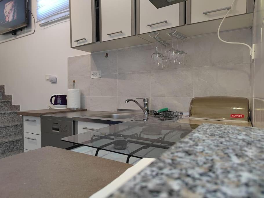 Studio Apartman Tadic Матульи Экстерьер фото
